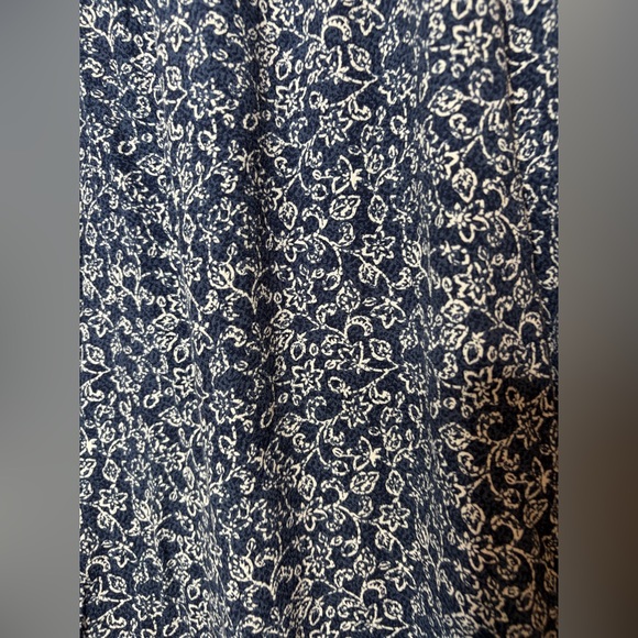 Garnet Hill Navy Blue Floral Midi Skirt Pull On Lined Crepe Pockets Sz L - Picture 6 of 9
